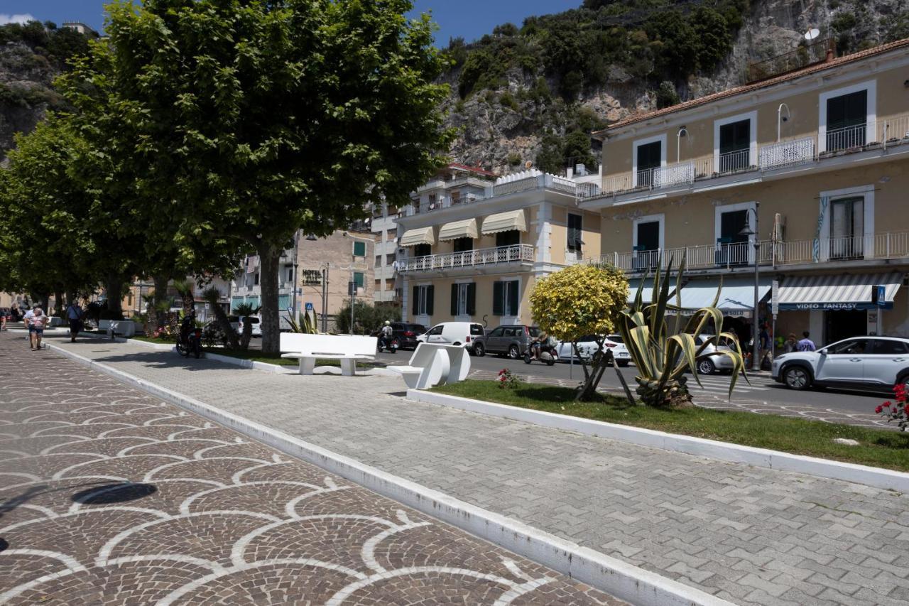 Sinonda Luxury Apartment Maiori Exterior photo